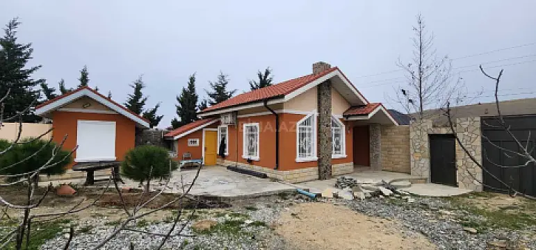 Satılır 4 otaqlı həyət evi 200 m² — Bakı, Novxanı 4 otaq 200.00 m²