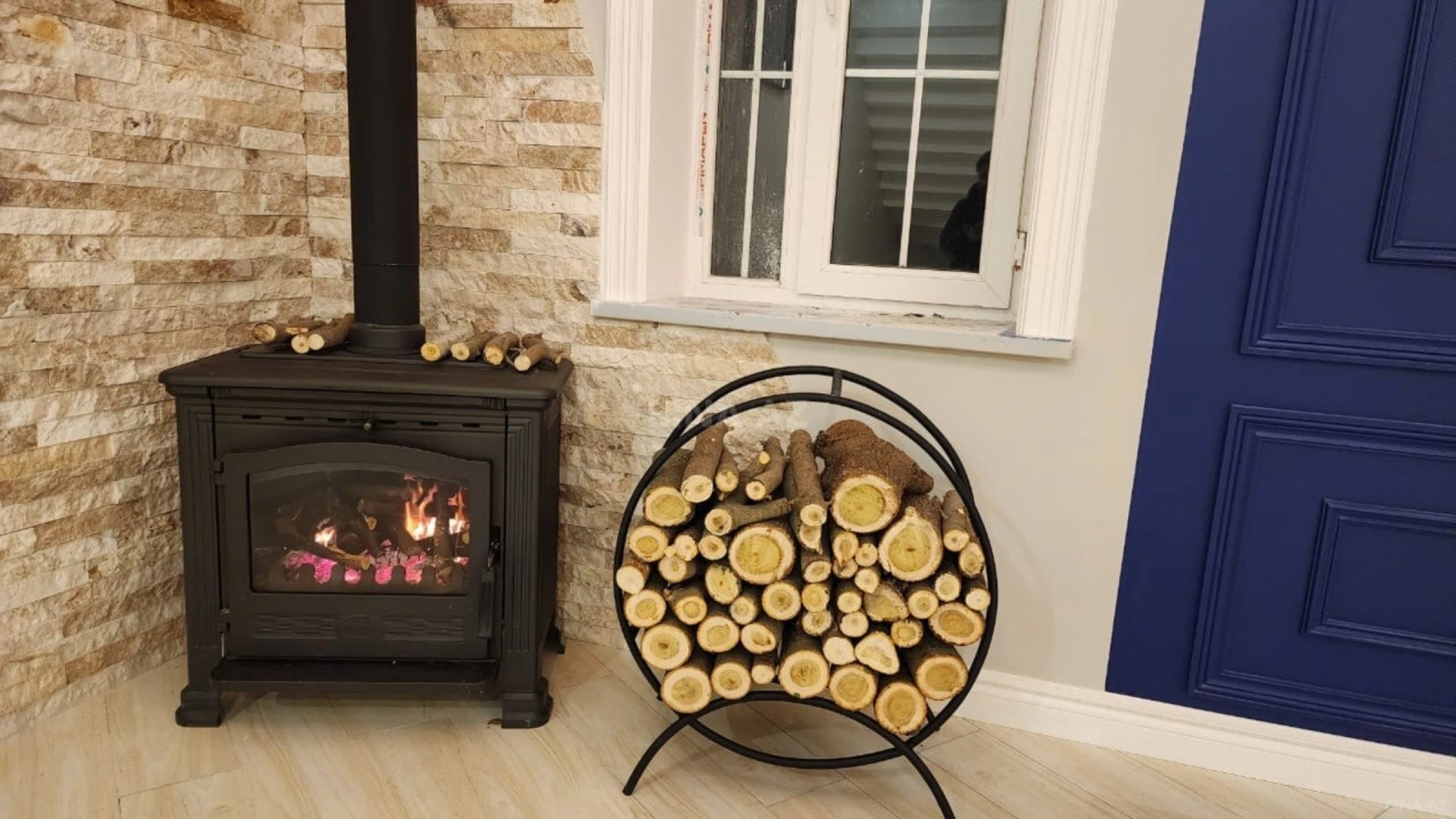 Satılır 4 otaqlı həyət evi 200 m²