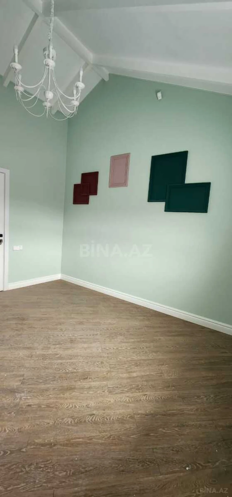 Satılır 4 otaqlı həyət evi 200 m²