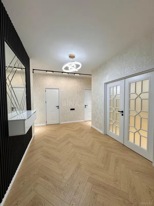 Satılır 2 otaqlı mənzil 89 m²