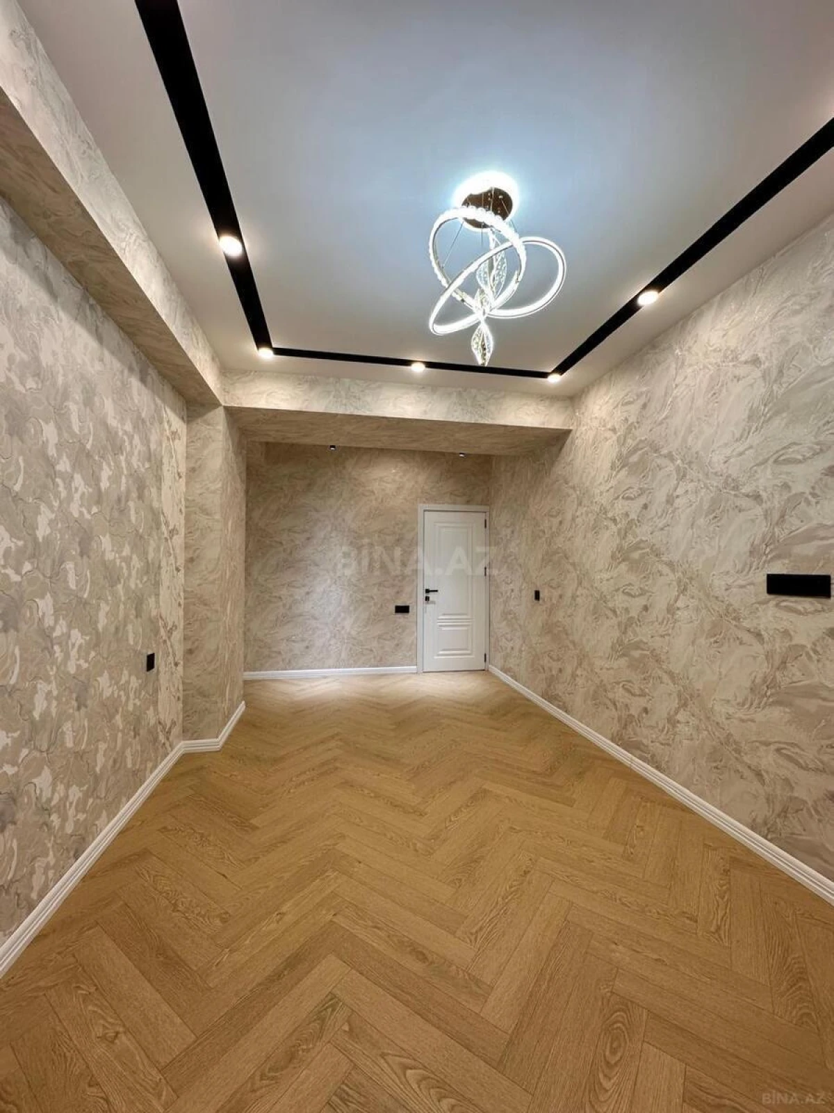 Satılır 2 otaqlı mənzil 89 m²