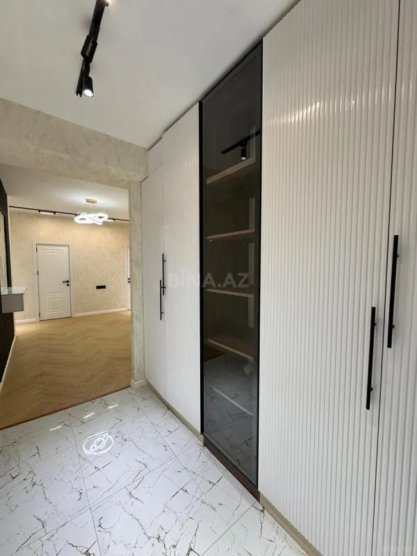 Satılır 2 otaqlı mənzil 89 m²