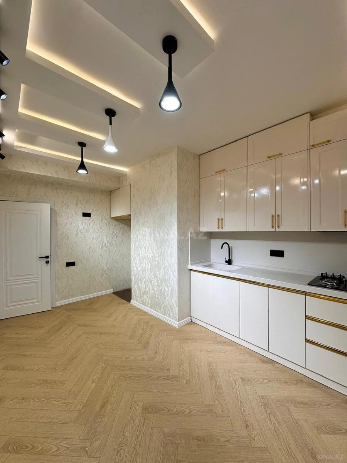 Satılır 2 otaqlı mənzil 89 m²