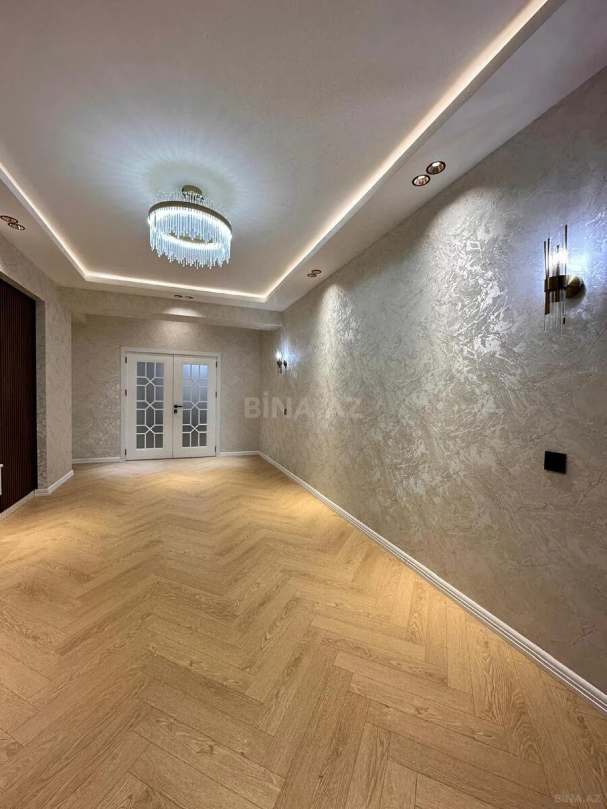 Satılır 2 otaqlı mənzil 89 m²