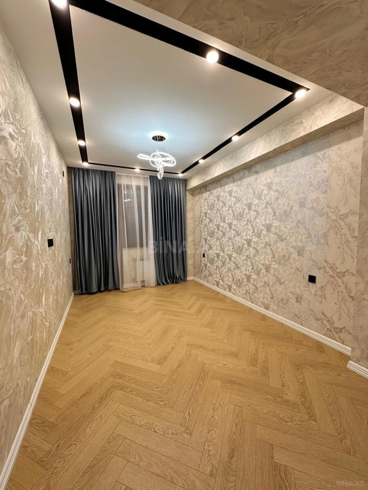 Satılır 2 otaqlı mənzil 89 m²