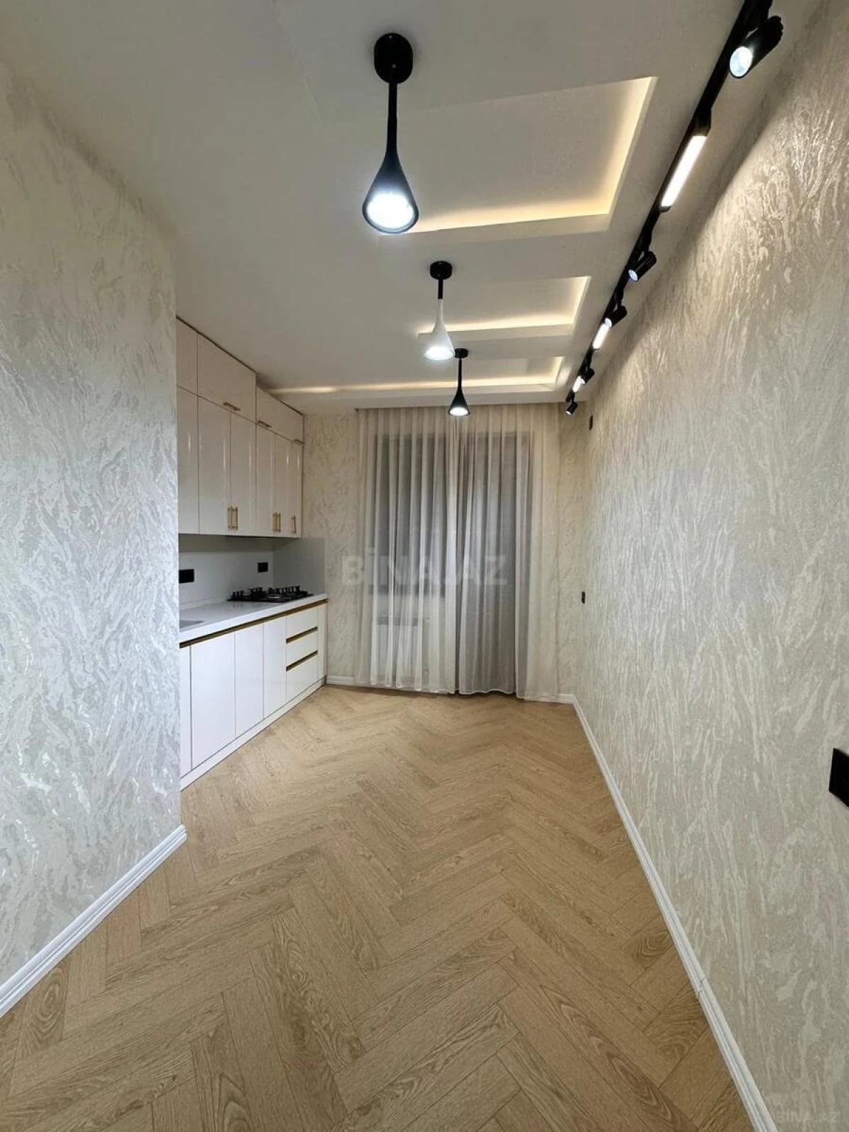 Satılır 2 otaqlı mənzil 89 m²