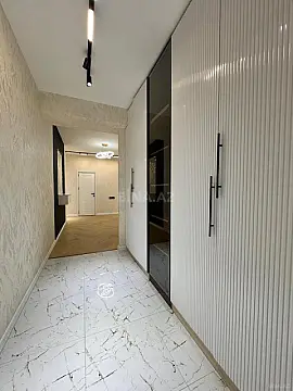 Satılır 2 otaqlı mənzil 89 m²