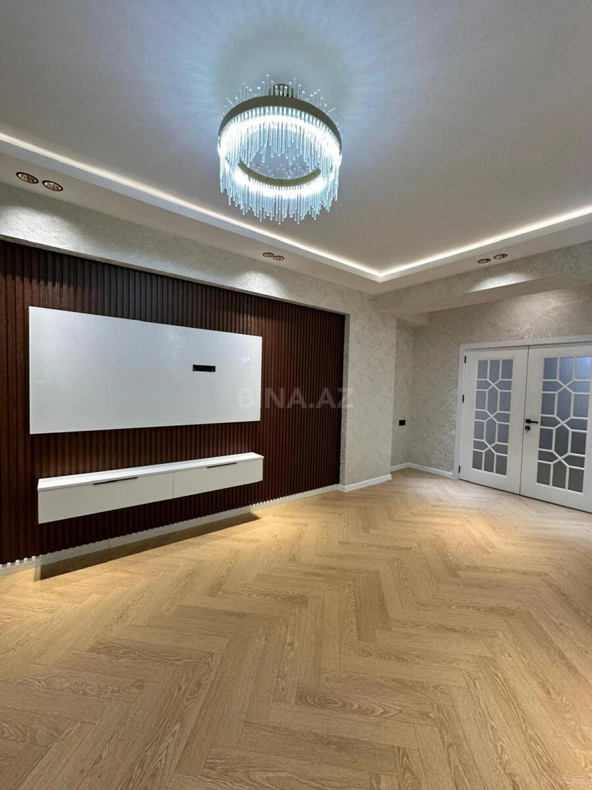 Satılır 2 otaqlı mənzil 89 m²