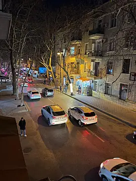 Kirayə verilir 3 otaqlı mənzil 80 m² — Bakı 3 otaq 80.00 m²