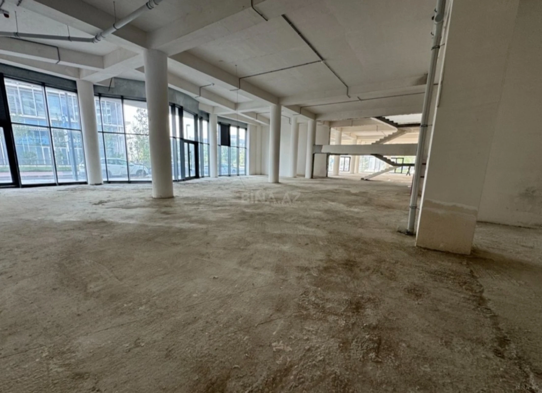 Kirayə verilir obyekt 1328 m²