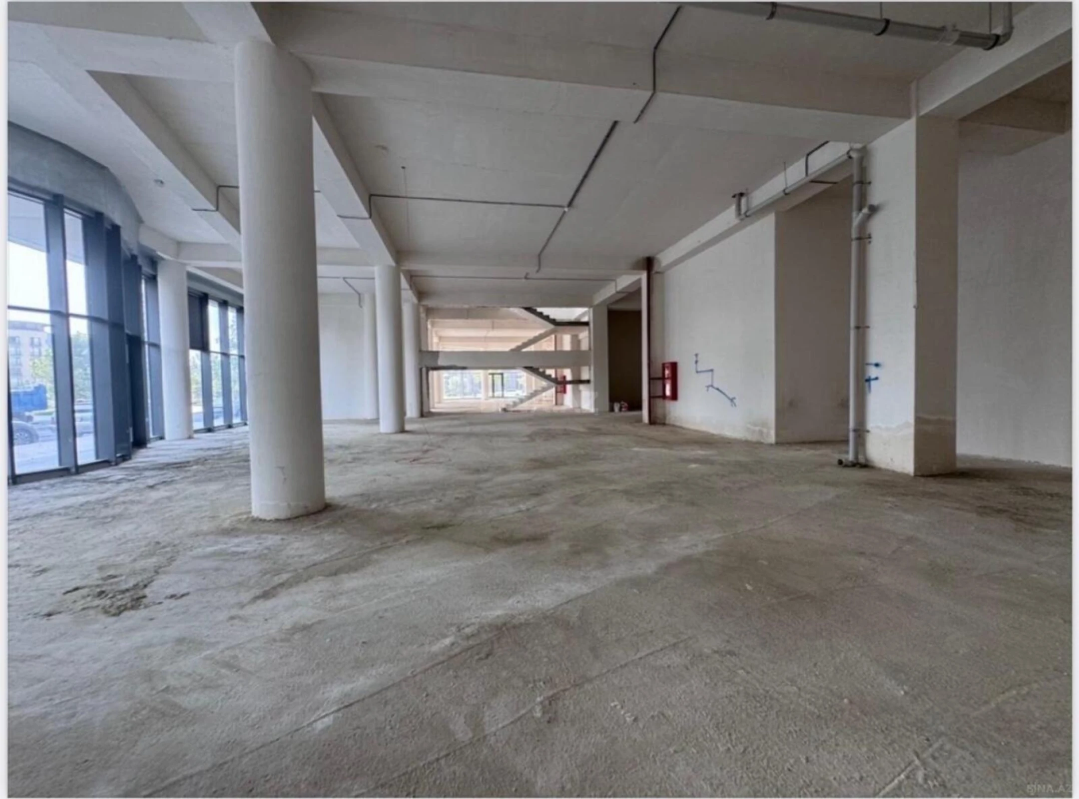 Kirayə verilir obyekt 1328 m²