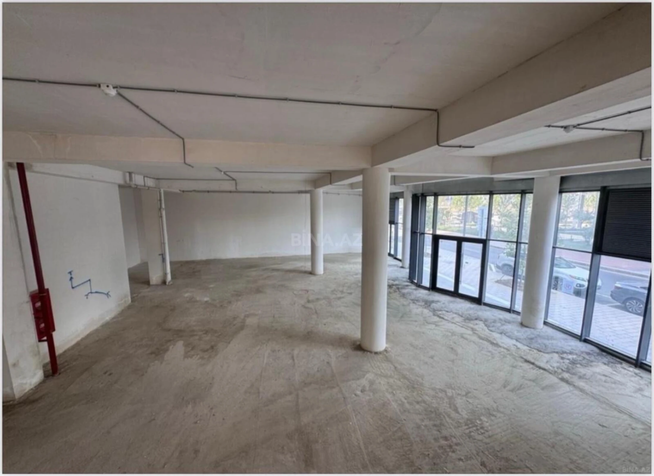 Kirayə verilir obyekt 1328 m²