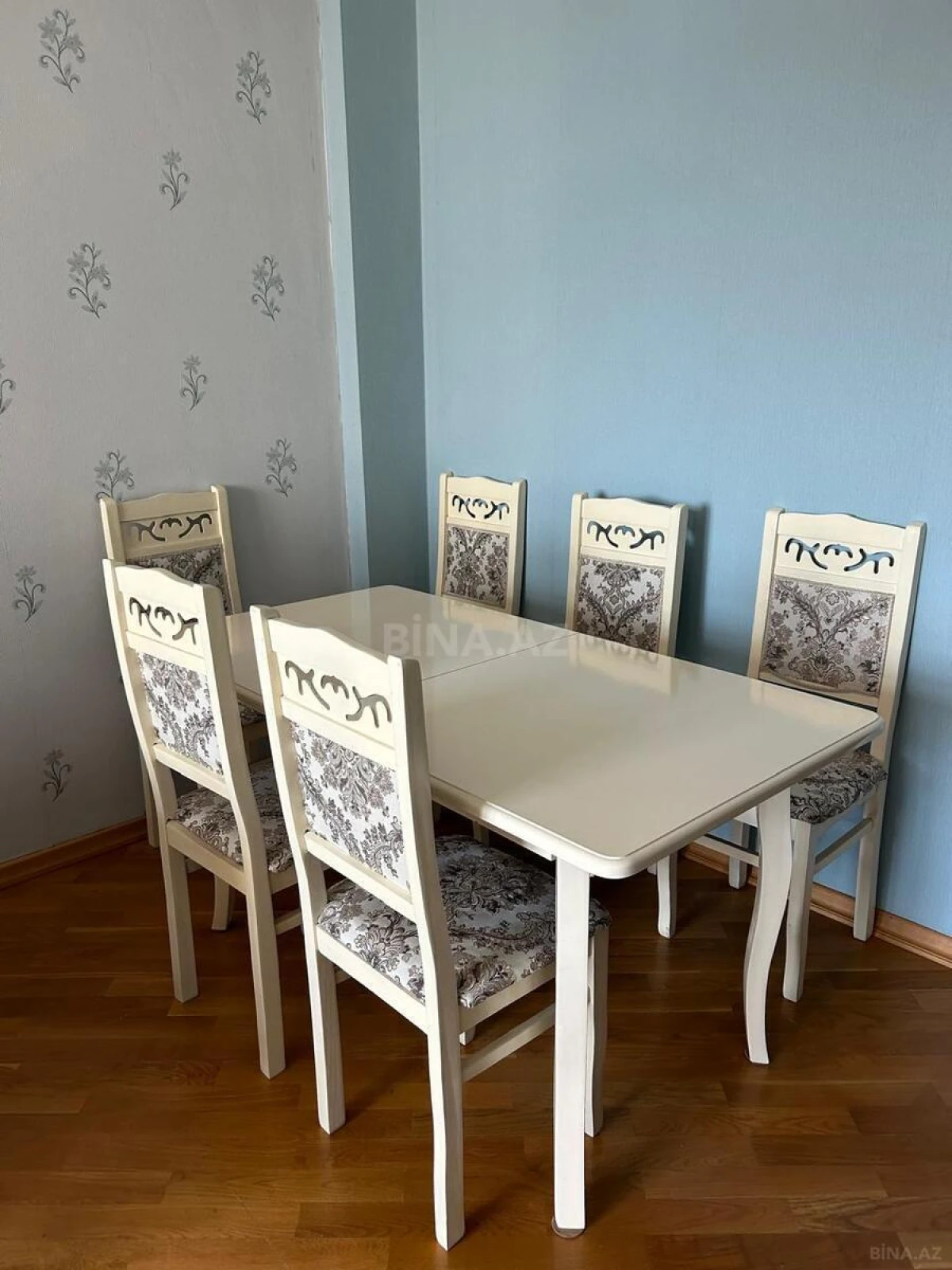 Kirayə verilir 2 otaqlı mənzil 80 m²