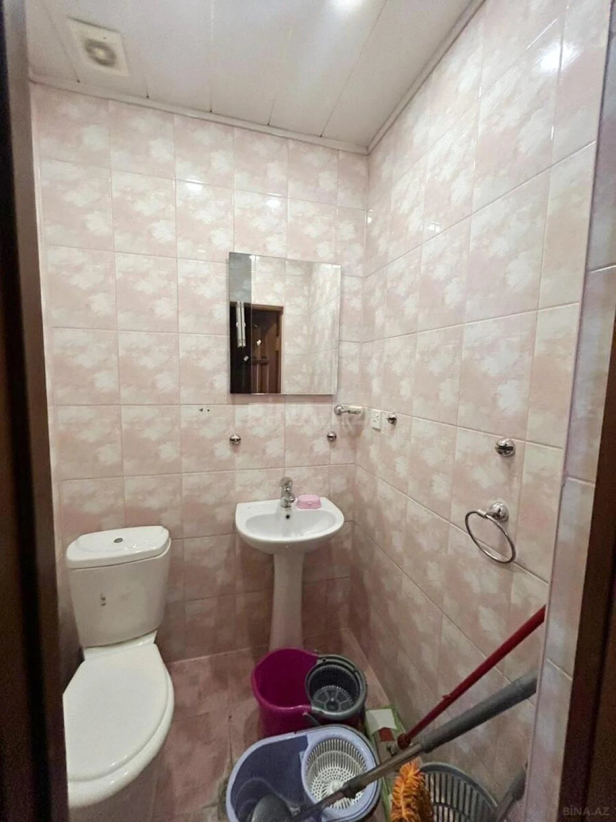 Kirayə verilir 2 otaqlı mənzil 80 m²