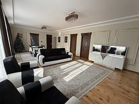 Kirayə verilir 4 otaqlı həyət evi 150 m²