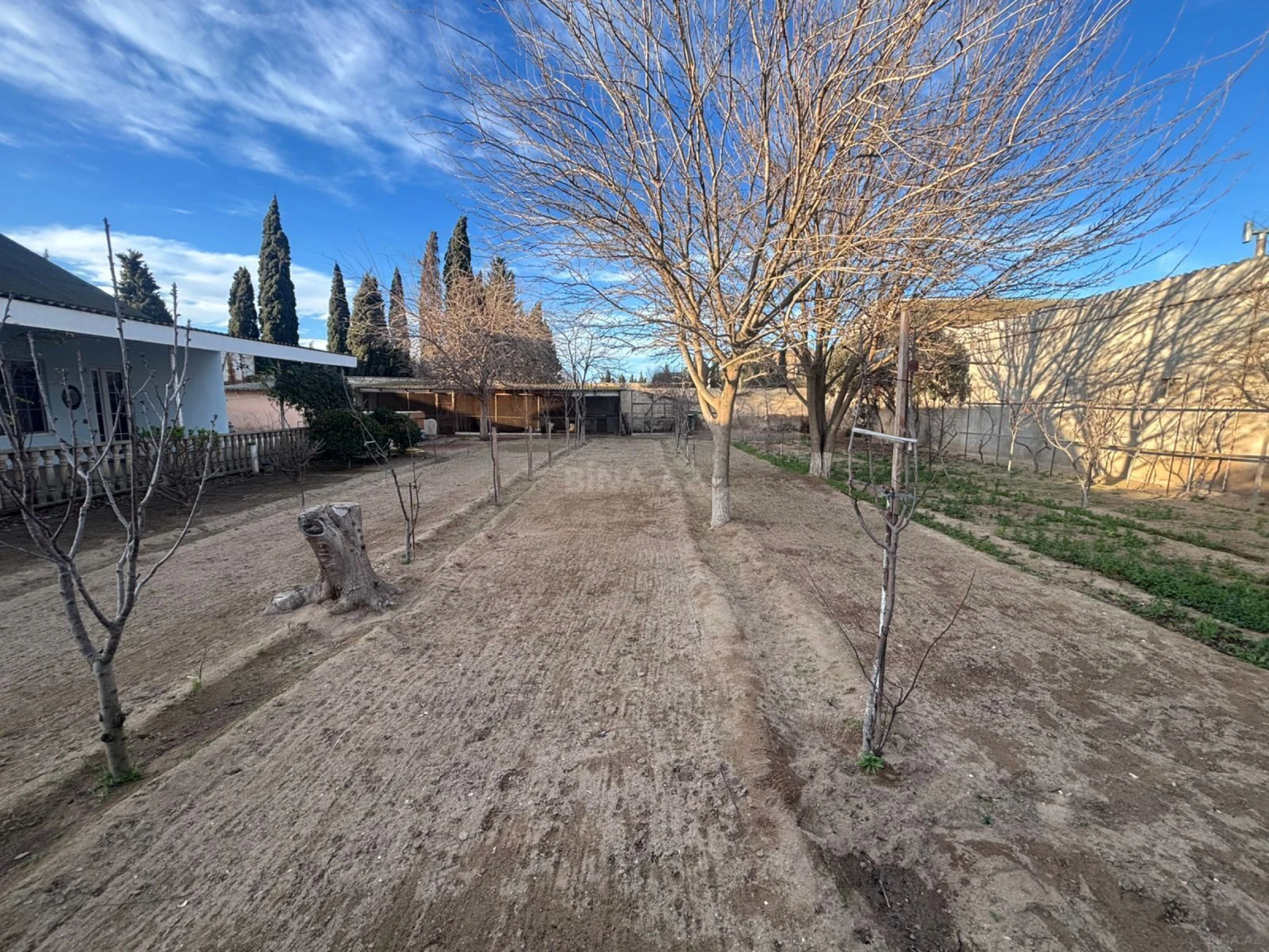 Satılır torpaq sahəsi 12 m²