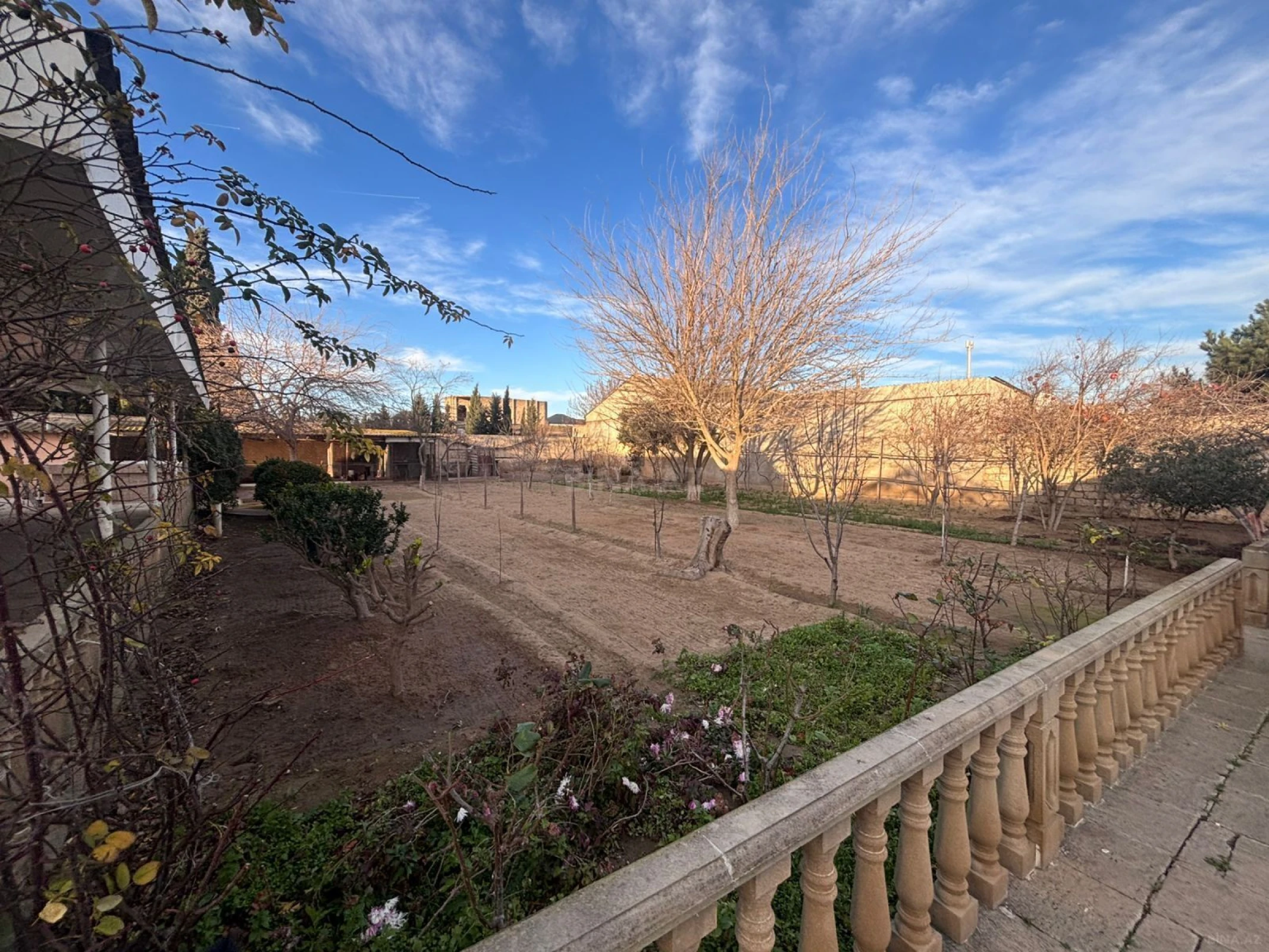 Satılır torpaq sahəsi 12 m²