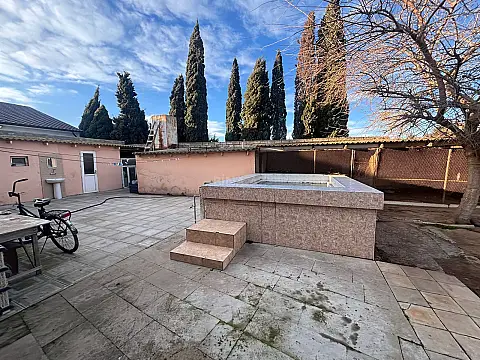 Satılır torpaq sahəsi 12 m²