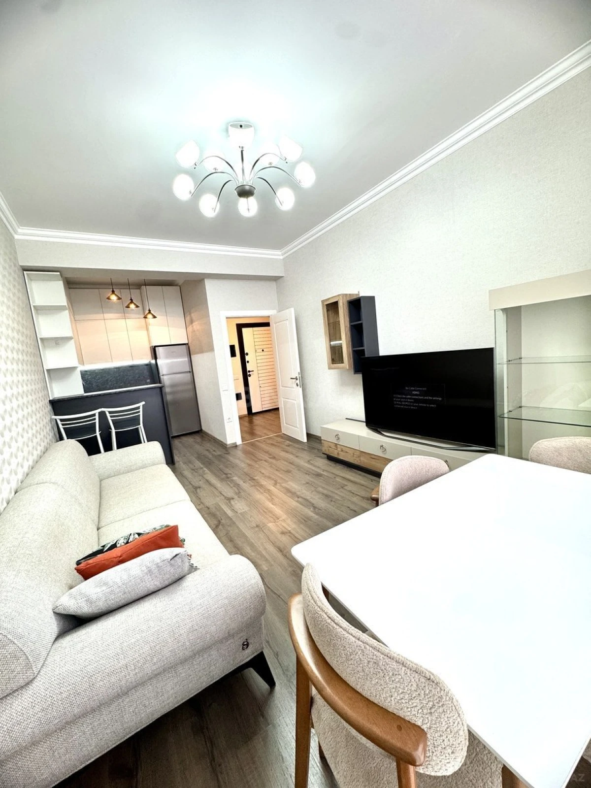 Kirayə verilir 2 otaqlı mənzil 52 m²
