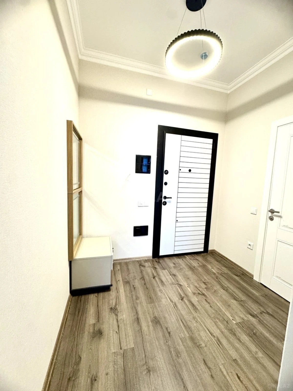 Kirayə verilir 2 otaqlı mənzil 52 m²