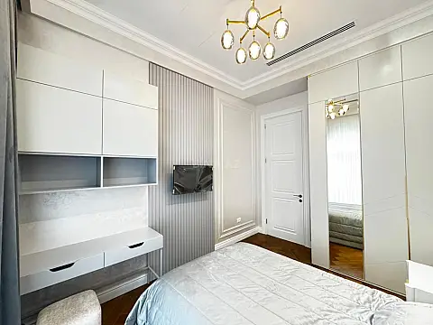 Kirayə verilir 3 otaqlı mənzil 135 m²
