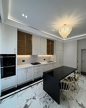 Kirayə verilir 2 otaqlı mənzil 80 m²