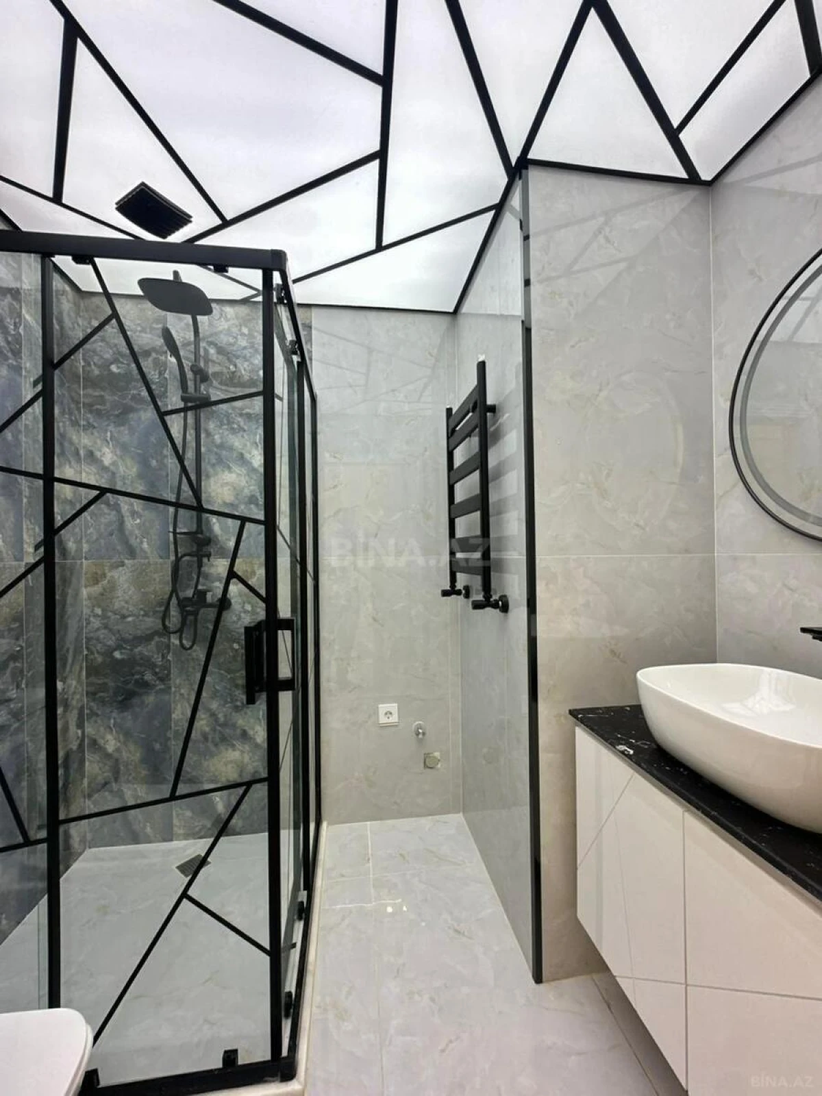 Satılır 2 otaqlı mənzil 75 m²