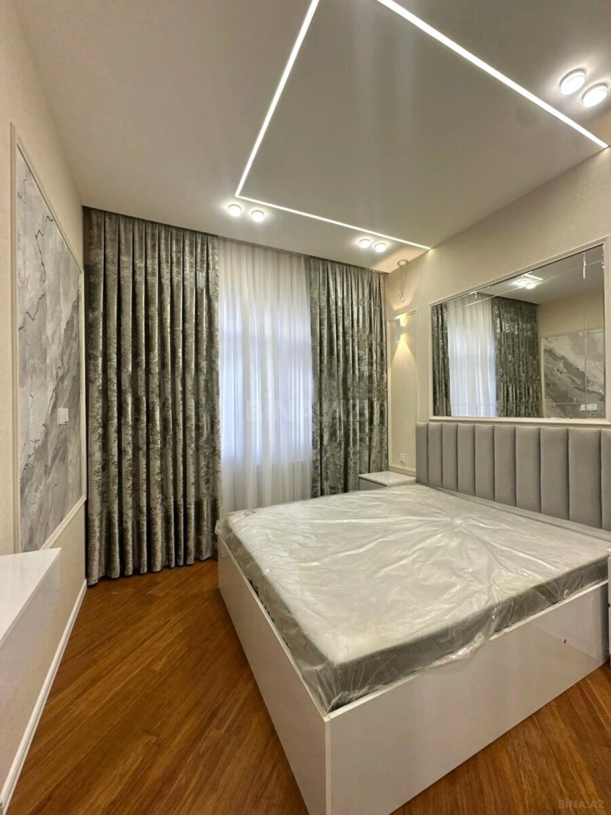 Satılır 2 otaqlı mənzil 75 m²