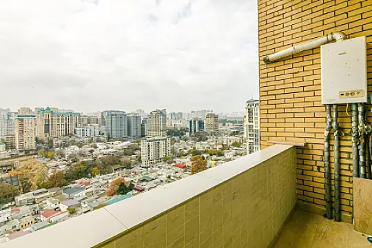 Satılır 3 otaqlı mənzil 153 m² — Bakı, Nizami 3 otaq 153.00 m²