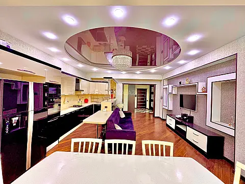 Satılır 4 otaqlı mənzil 136 m² — Bakı, Qaraçuxur 4 otaq 136.00 m²