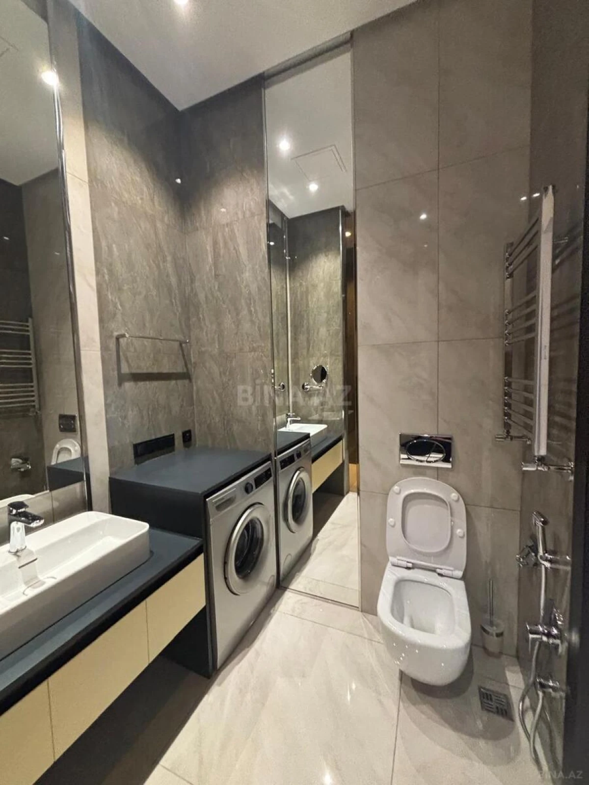 Kirayə verilir 2 otaqlı mənzil 65 m²