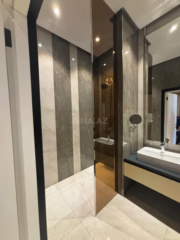 Kirayə verilir 2 otaqlı mənzil 65 m²