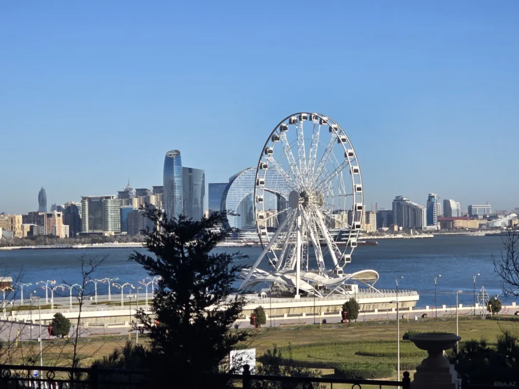 Satılır obyekt 432 m²