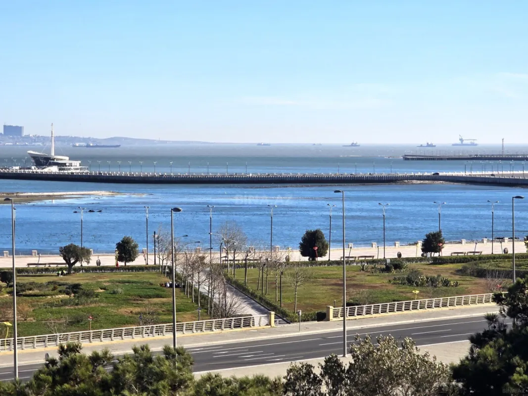 Satılır obyekt 432 m²