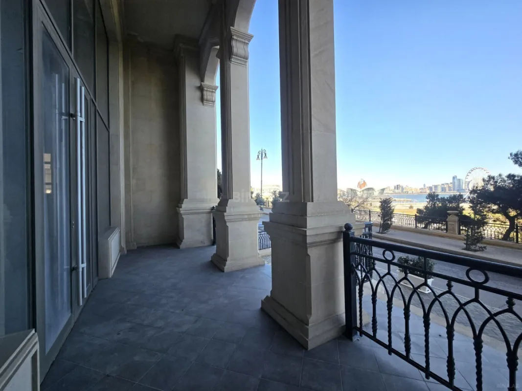 Satılır obyekt 432 m²