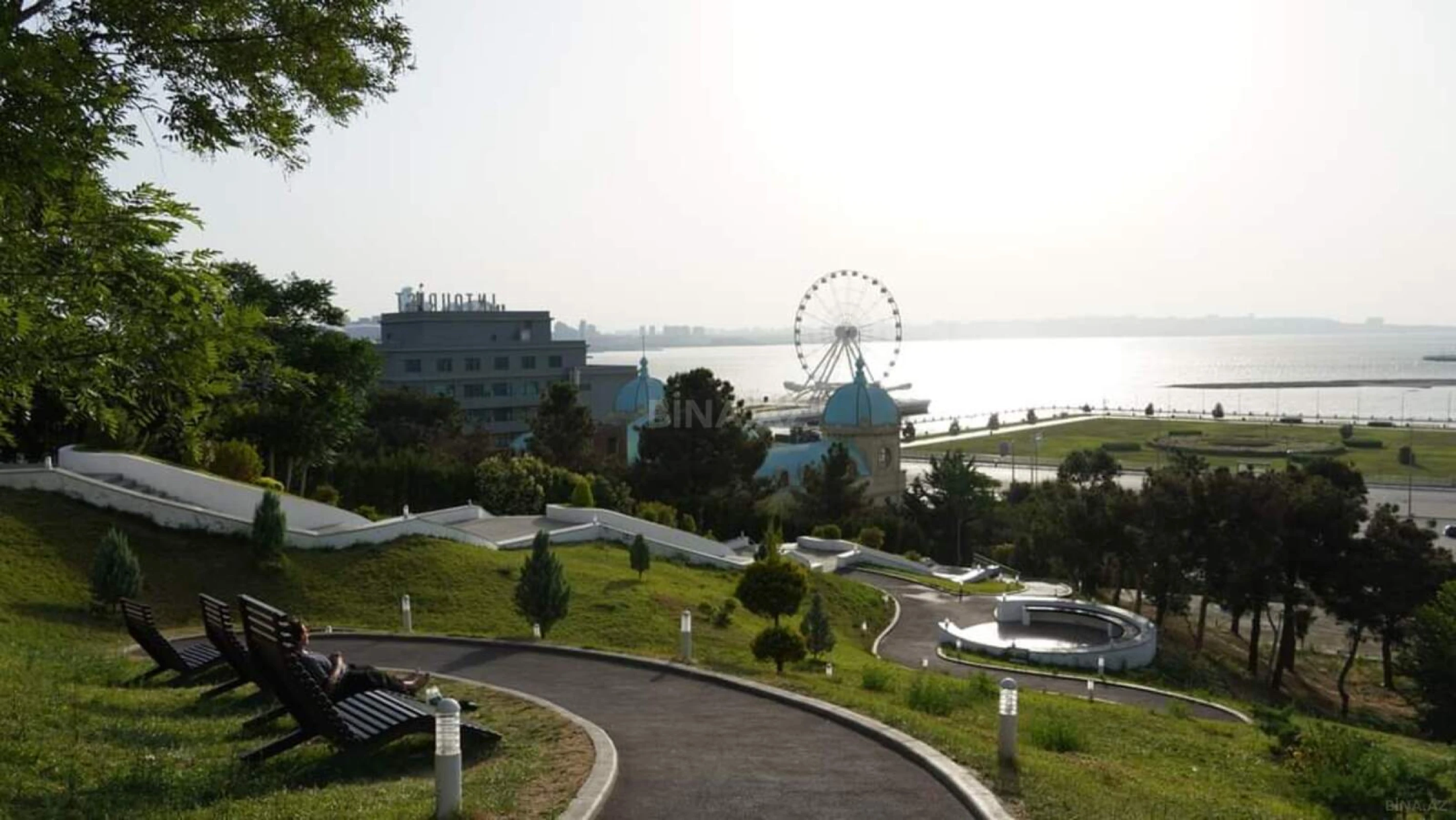 Satılır obyekt 432 m²