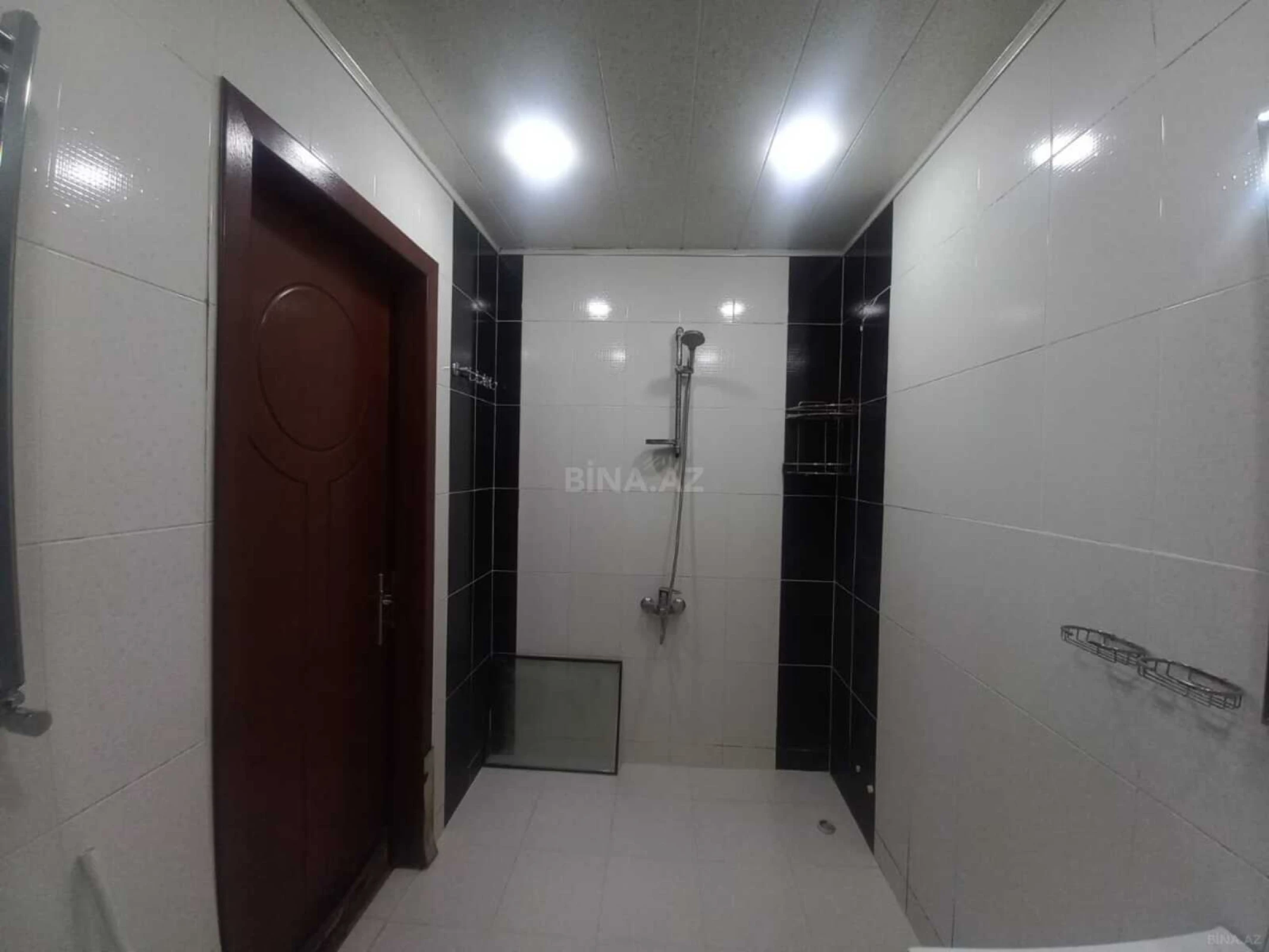 Satılır 2 otaqlı mənzil 57 m²