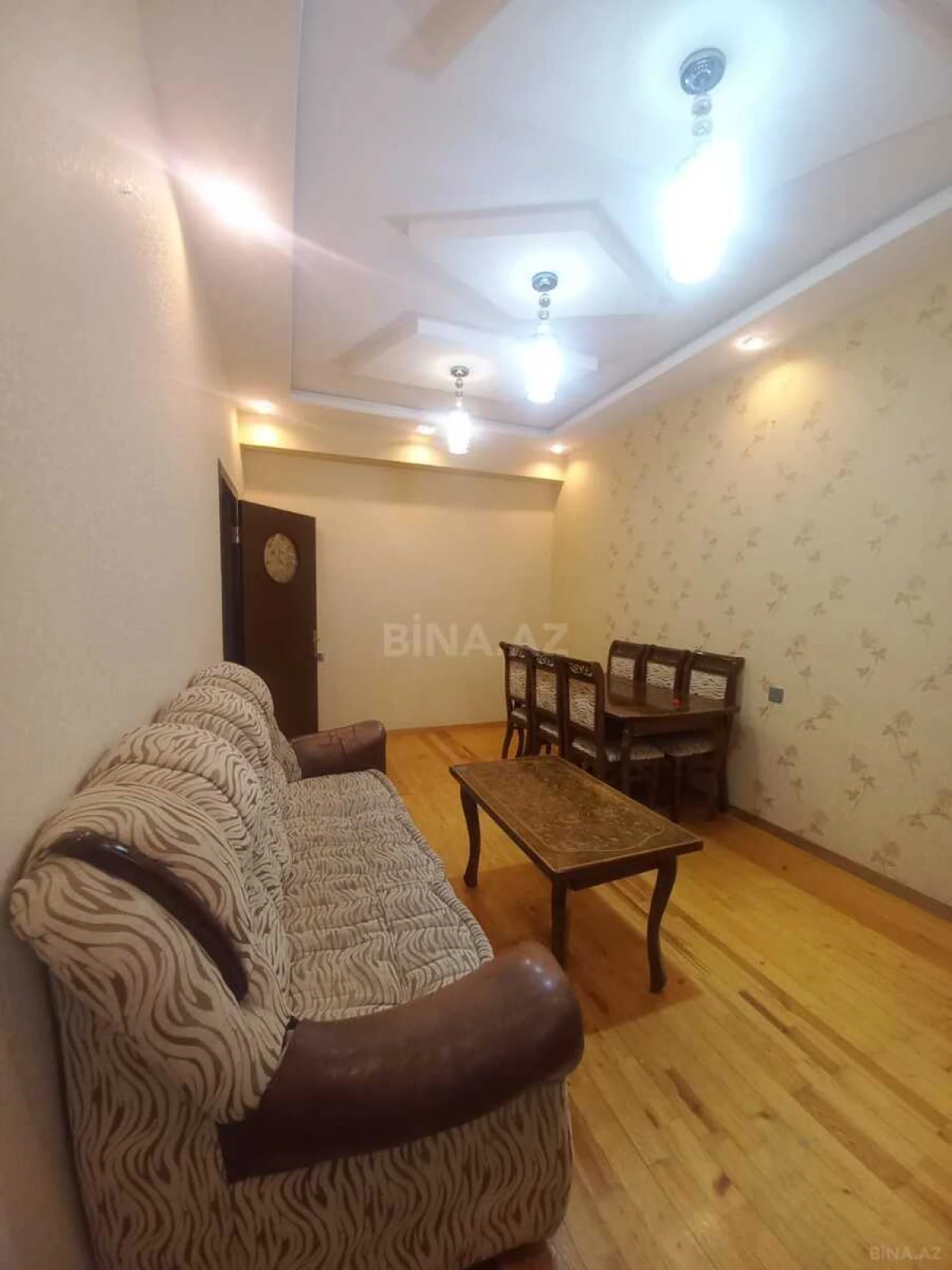 Satılır 2 otaqlı mənzil 57 m²