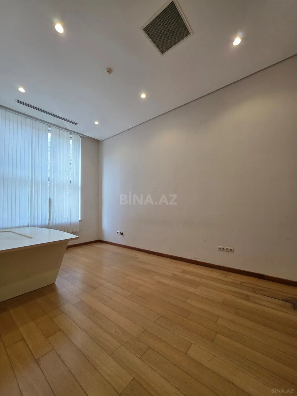 Satılır obyekt 100 m²