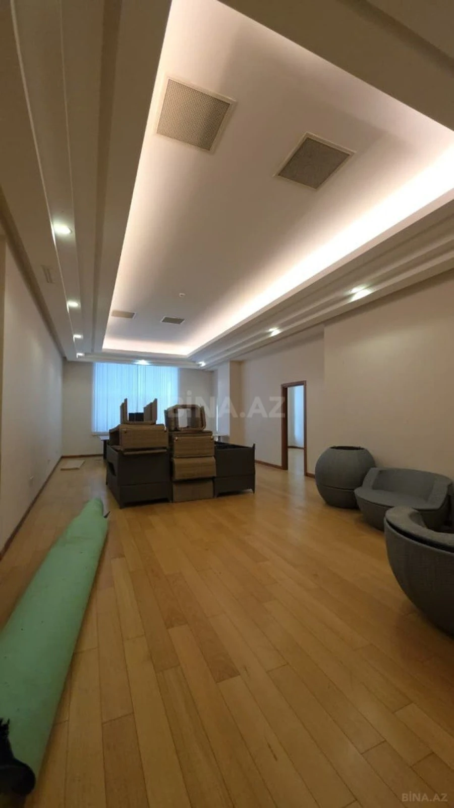 Satılır obyekt 100 m²