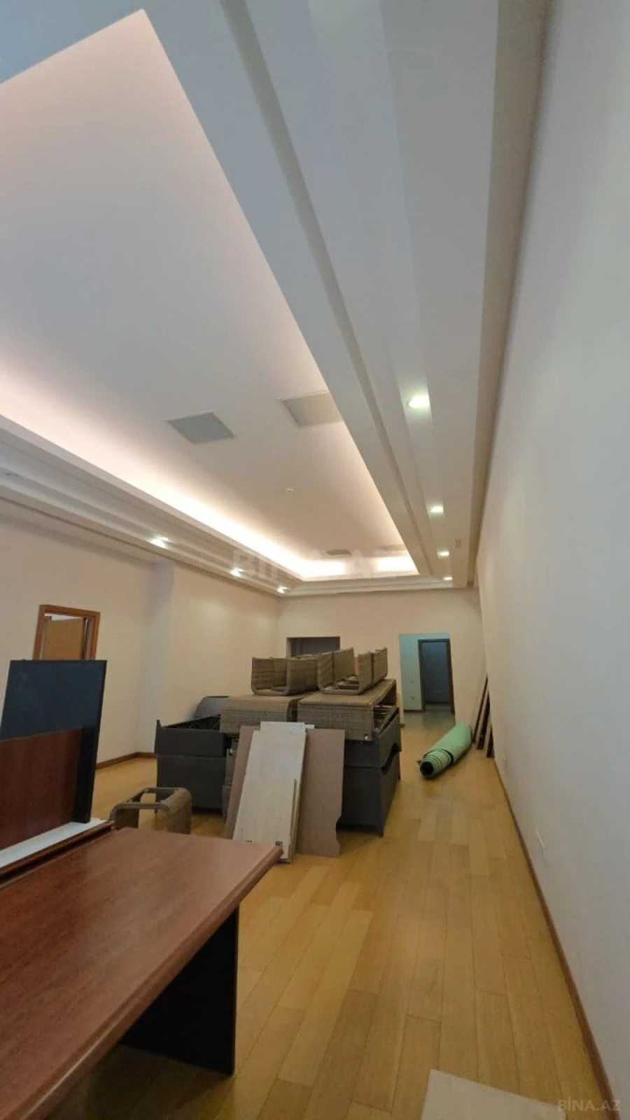 Satılır obyekt 100 m²