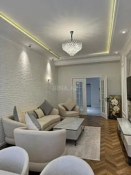 Kirayə verilir 2 otaqlı mənzil 75 m²