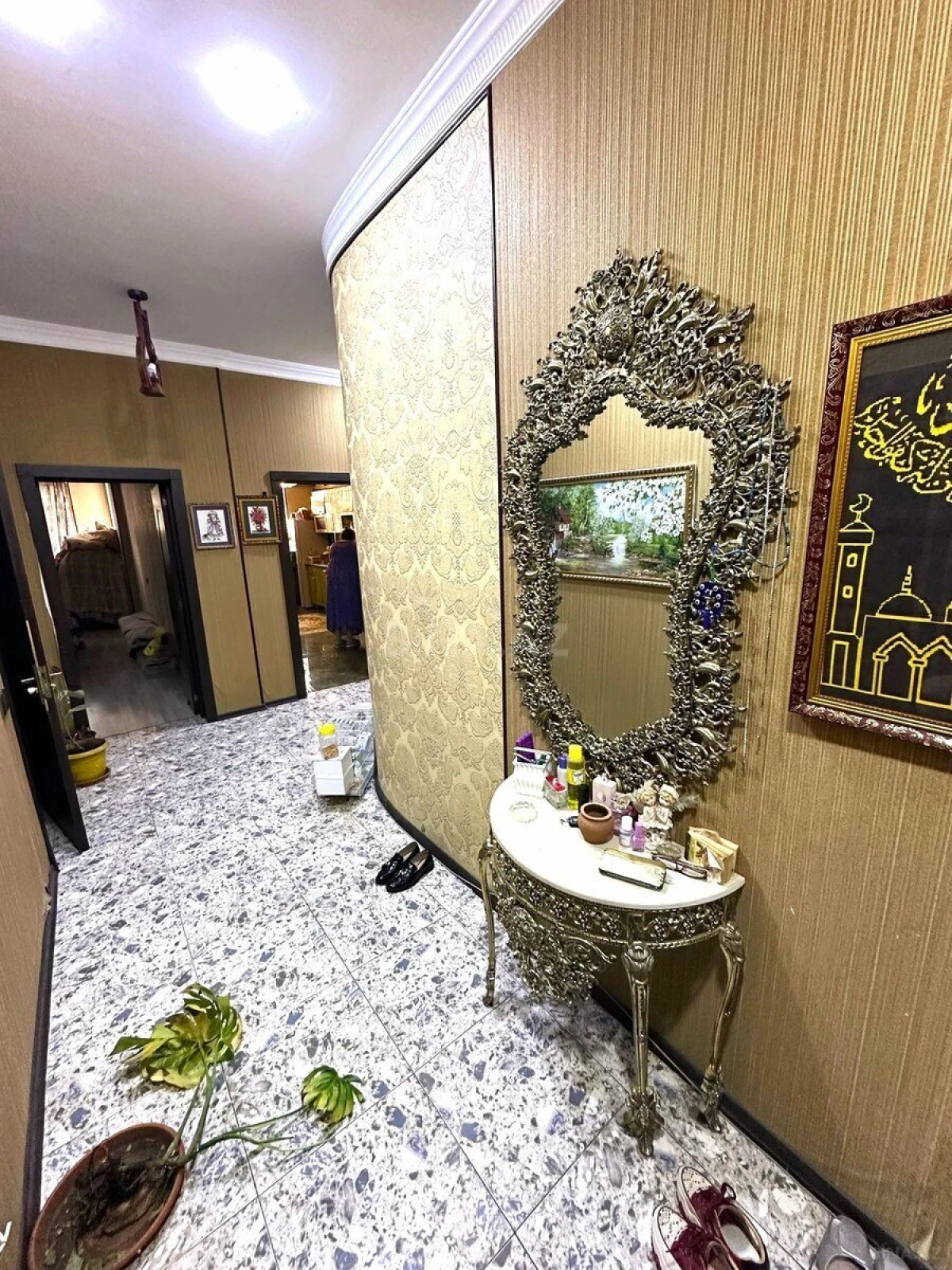 Satılır 3 otaqlı mənzil 125 m²