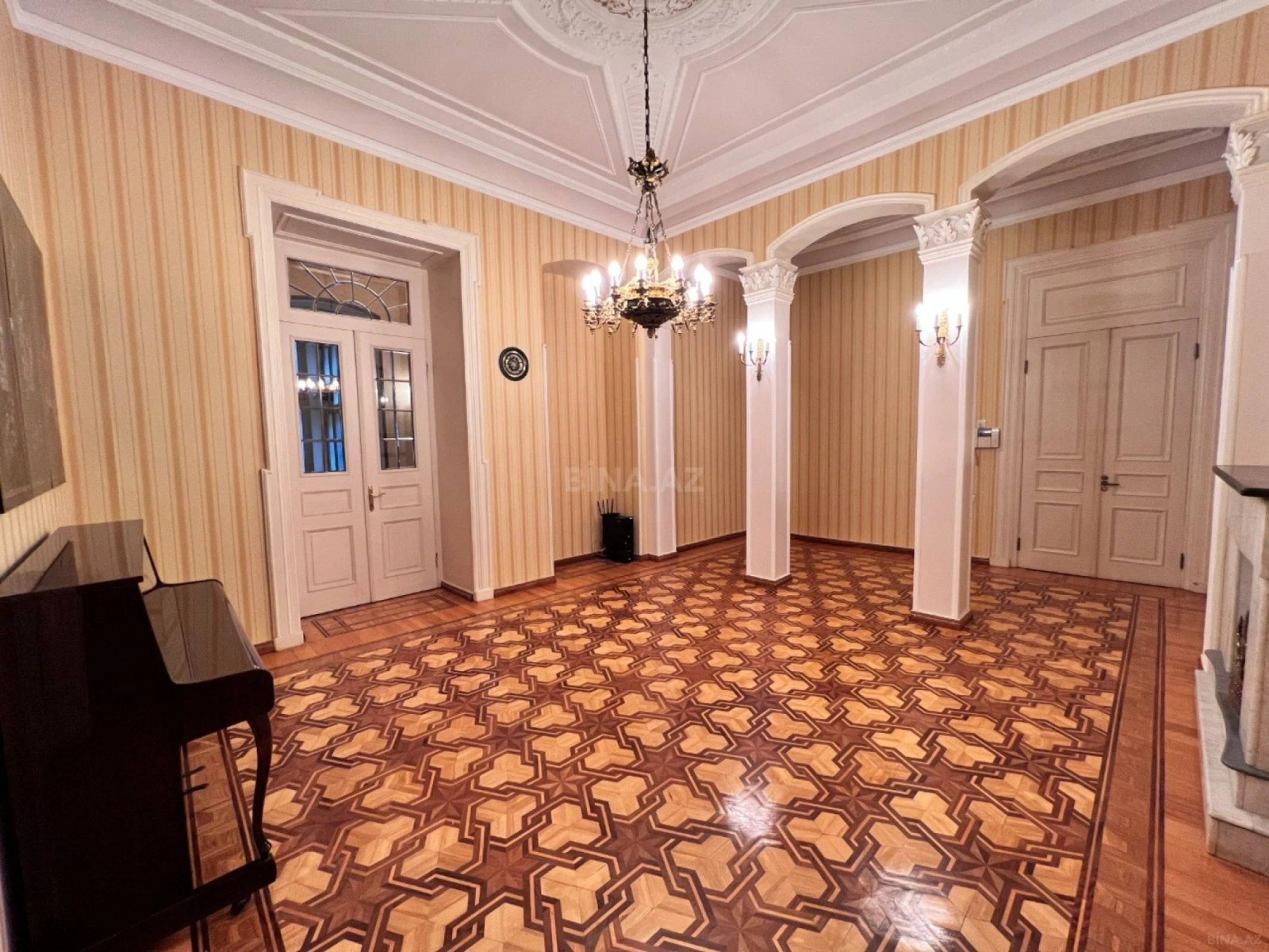 Satılır obyekt 750 m²