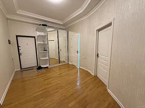Satılır 3 otaqlı mənzil 120 m²