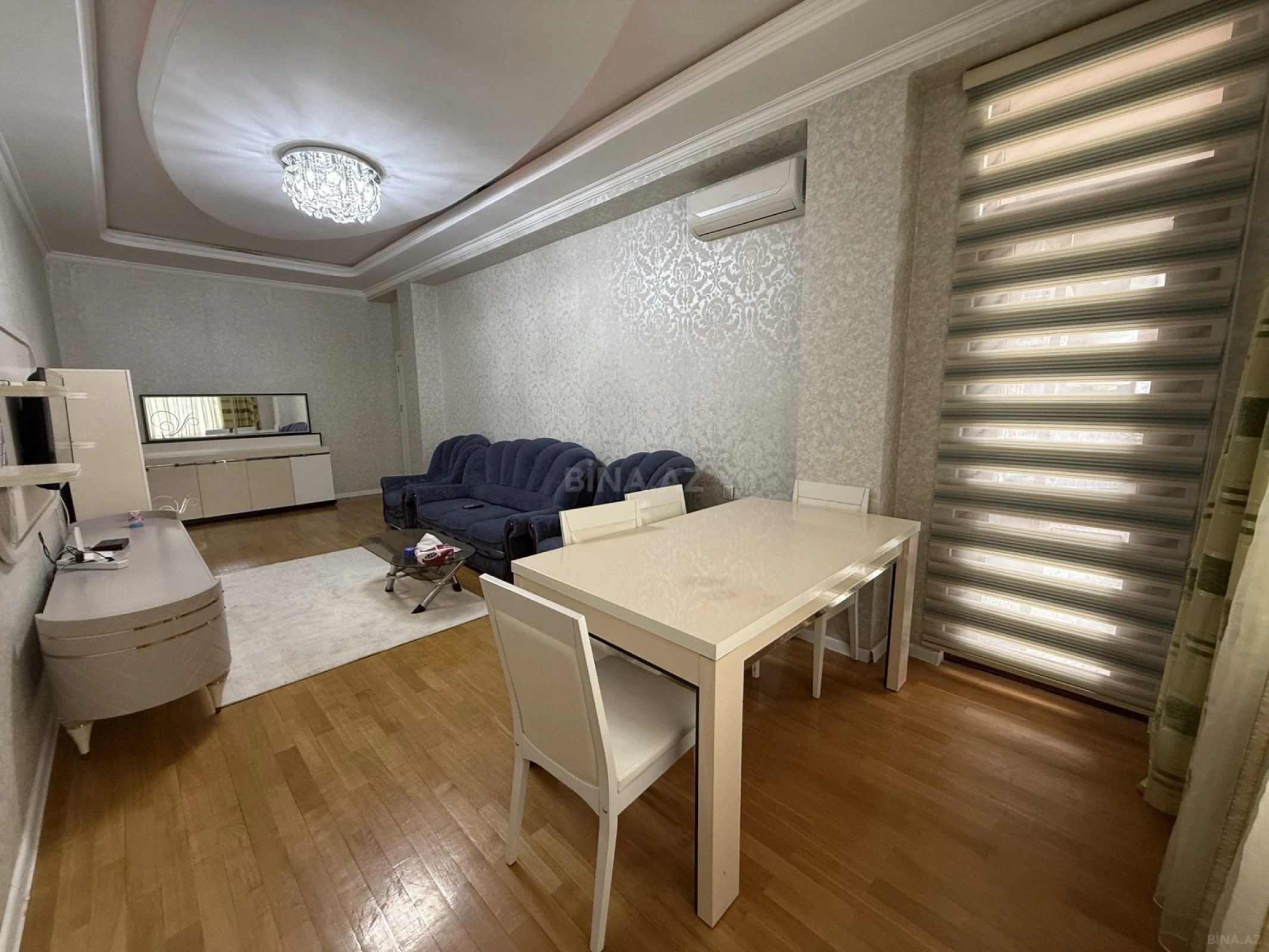 Satılır 3 otaqlı mənzil 120 m²