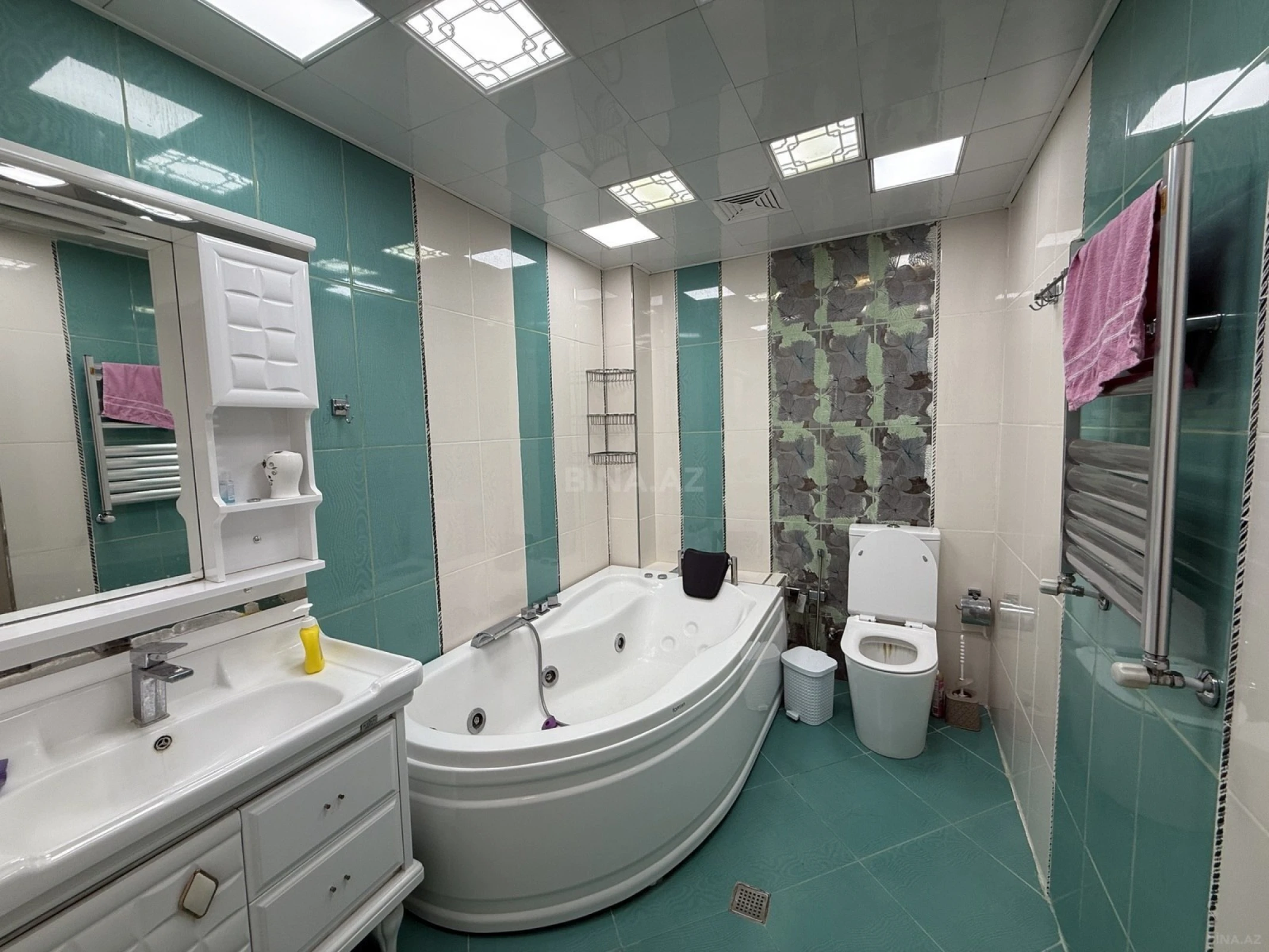 Satılır 3 otaqlı mənzil 120 m²