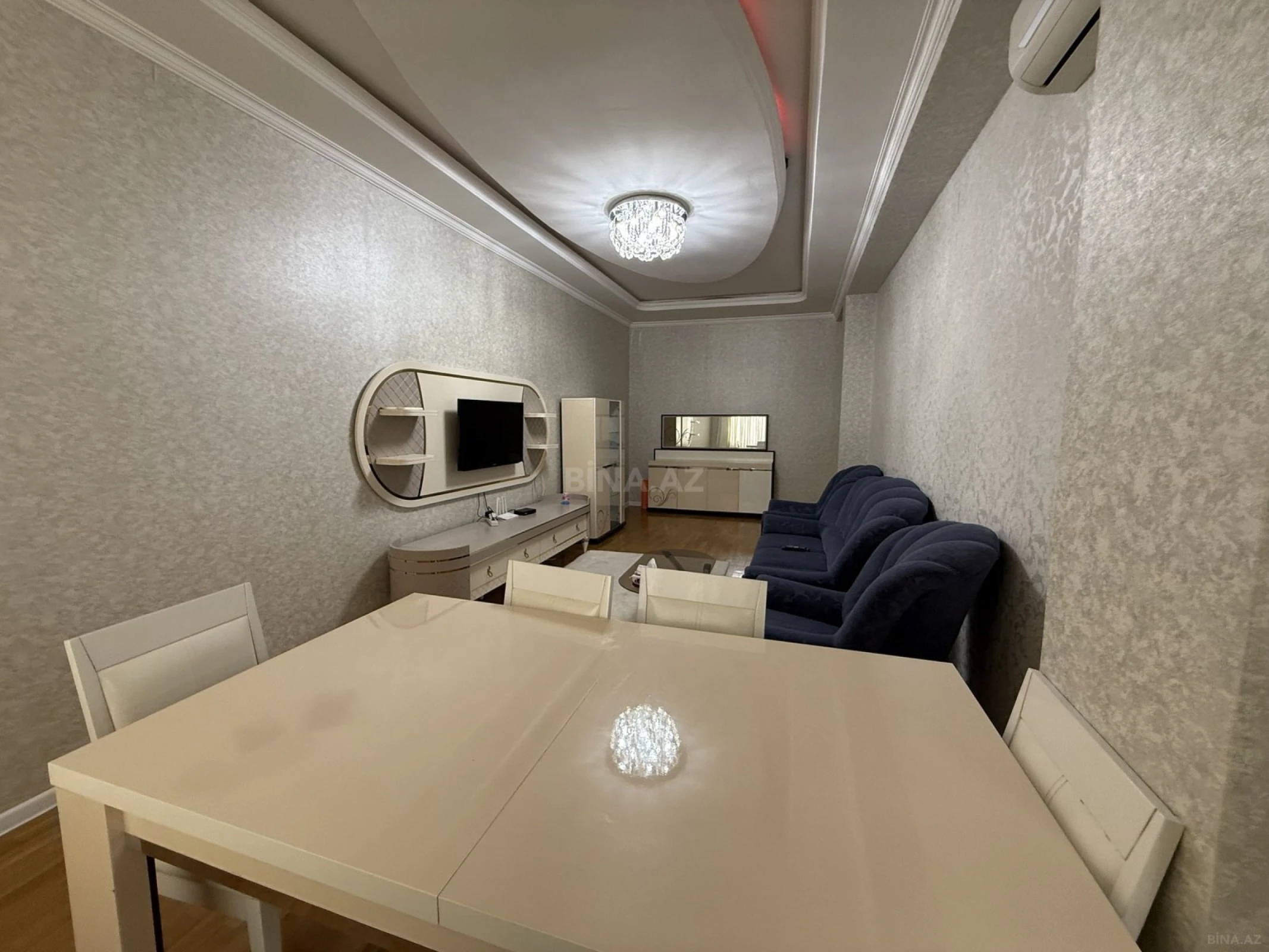 Satılır 3 otaqlı mənzil 120 m²