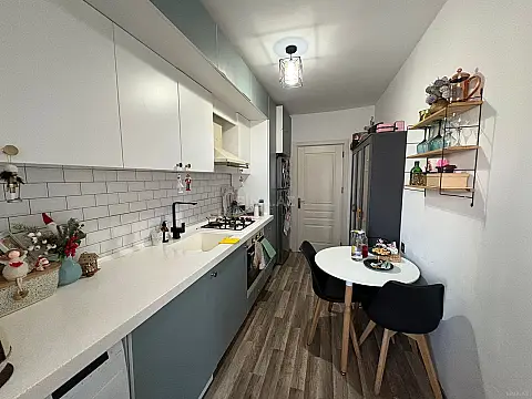 Satılır 3 otaqlı mənzil 90 m²