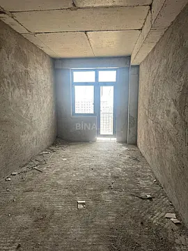 Satılır 4 otaqlı mənzil 173 m²